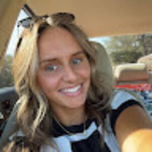 Meet your Posher, Zoe